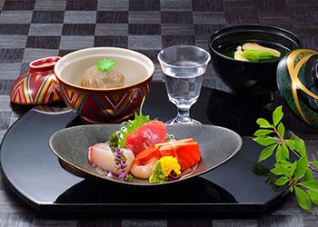 陰膳（写真は一例です）